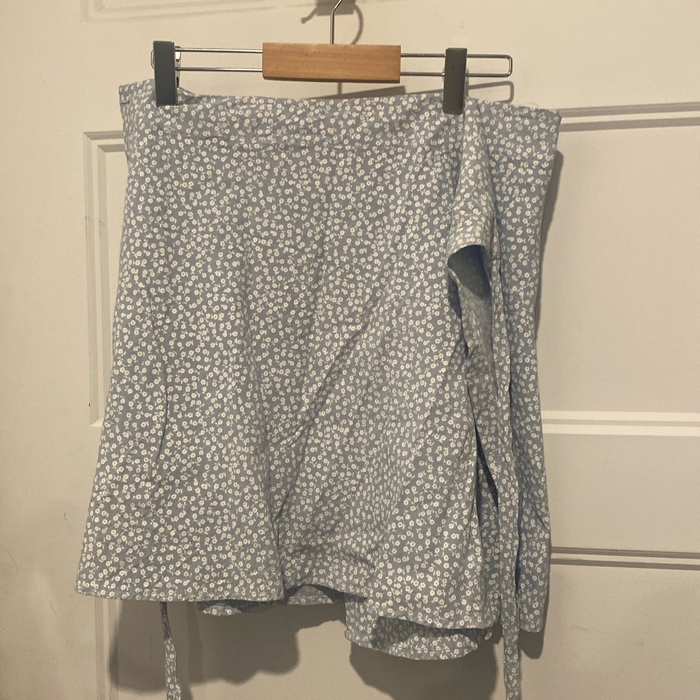 Brandy Melville wrap skirt